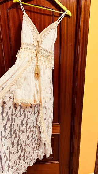 Vestido corto encaje verano. Talla S-M