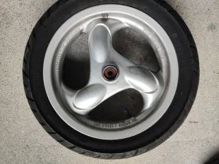 2 Ruedas Kymco Grand Dink 120/70-12 51L Pirelli