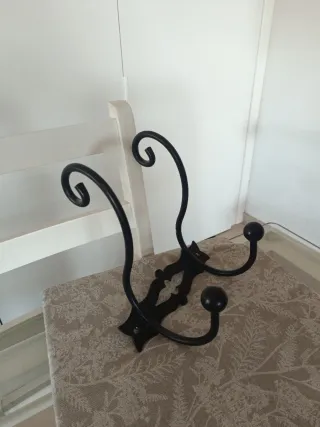 Perchero de forja negro