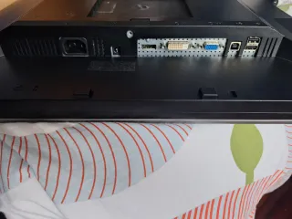 Monitor Dell P2210f Se vende por cambio a portátil