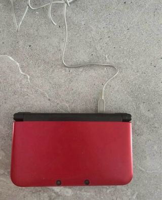 Nintendo 3DS XL Rossa con Scatola e Caricatore