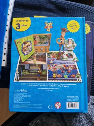 Toy Story 4. Libroaventuras: Incluye un cuento,...