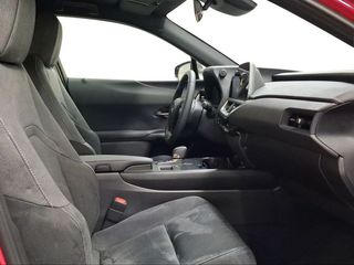 Lexus UX 2.0 300h UX Plus