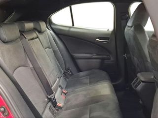 Lexus UX 2.0 300h UX Plus