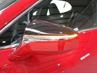 Lexus UX 2.0 300h UX Plus