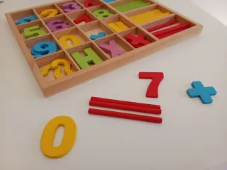 Juego educativo de matemáticas Montessori