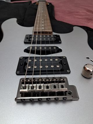 Guitarra Eléctrica Yamaha RGX121Z + Funda
