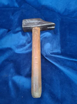 Martillo antiguo carpintero
