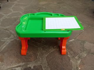 Tavolino gioco per bambini