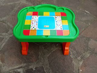 Tavolino gioco per bambini