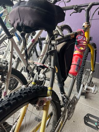 Bici de Montaña Scott Amarilla