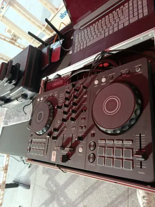 Controlador DJ Pioneer DDJ-FLX4