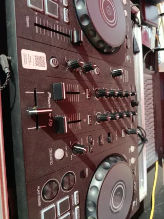 Controlador DJ Pioneer DDJ-FLX4