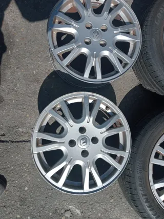 Llantas Renault 16 (4 unidades)
