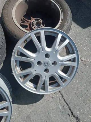 Llantas Renault 16 (4 unidades)
