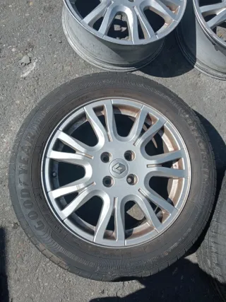 Llantas Renault 16 (4 unidades)