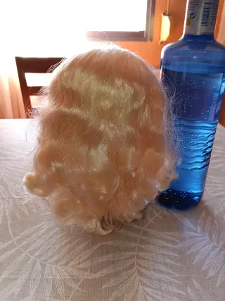 Nancy articulada rubia