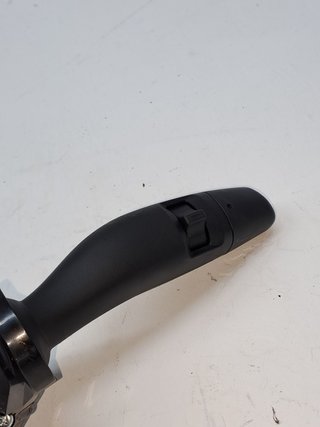 MANDO MULTIFUNCION KIA STONIC 646853
