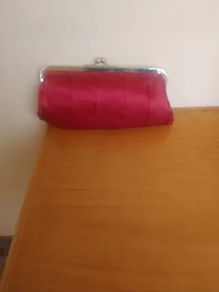 Cartera de fiesta roja