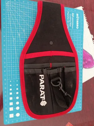 Portaherramientas PARATS negro y rojo