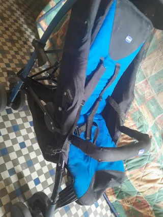 Silla de paseo Chicco azul y negra