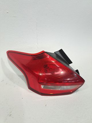PILOTO TRASERO IZQUIERDO FORD FOCUS 646723