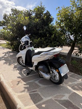 Honda SH Mode 125 Scooter Blanca