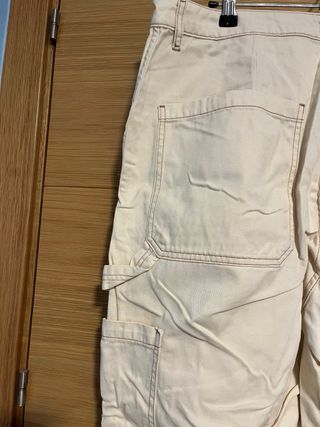 Pantalones cargo beige