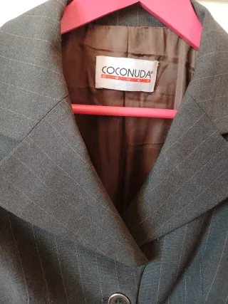 Traje de chaqueta y pantalón Coconuda gris
