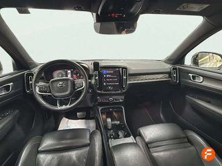 Volvo XC40 2.0 D4 AWD R-Design Auto