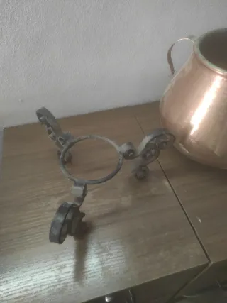 Olla Cobre Vintage con Soporte hierro