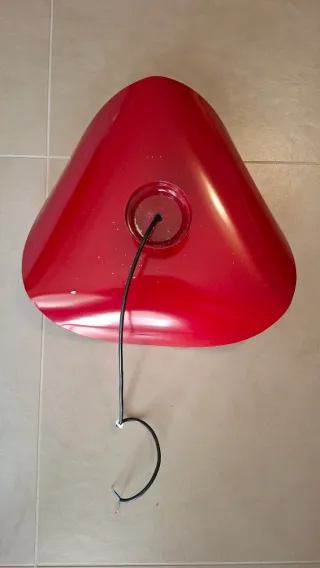Lampadario rosso/oro in metallo