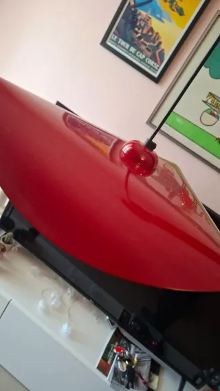 Lampadario rosso/oro in metallo