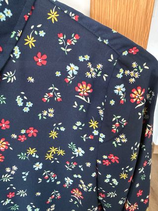 Camisa estampada flores