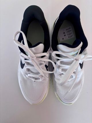 Zapatillas Nike Nuevas. Talla37,5