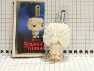 Funko Pop Stranger Things Eleven con clip