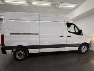 Mercedes-Benz Sprinter 211 CDI CORTO 3.0T TD