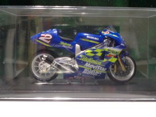 YAMAHA YZR250 – OLIVIER JACQUE Y 4 MAS ( 1/24)