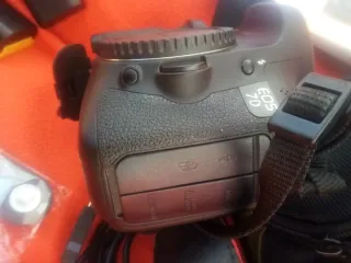 Canon EOS 7D con 9677 shuttercount