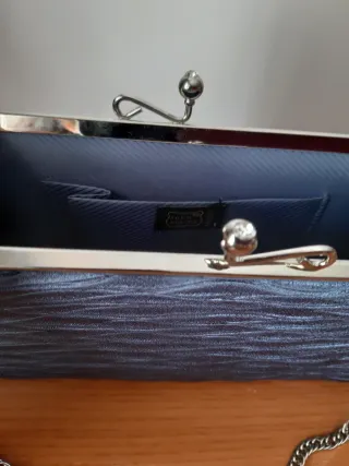 Elegante bolso de fiesta raso azul y plata