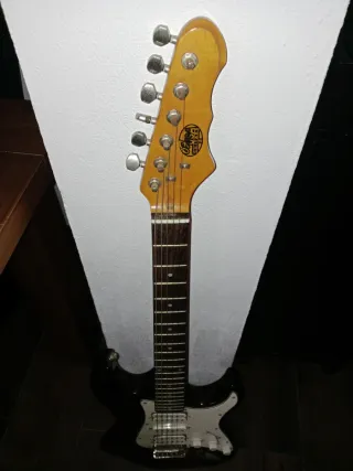 Guitarra Eléctrica OFUSA