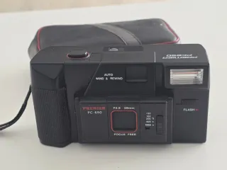 Cámara Premier PC-650 Analógica con Funda