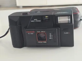 Cámara Premier PC-650 Analógica con Funda