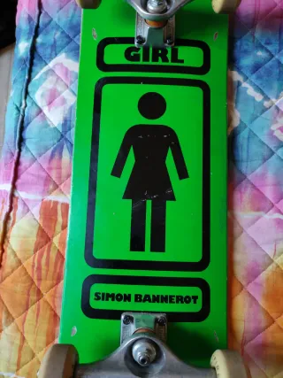 Skate Girl Simon Bannerot Verde
