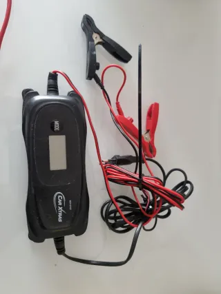 Inversor 2000W ONEVER + Cargador CAR XTRAS