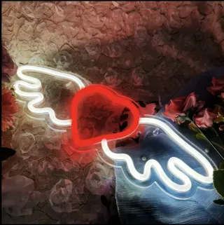 Lampada Neon LED "Cuore con Ali"