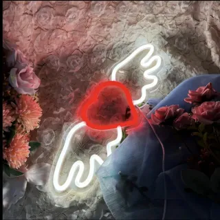 Lampada Neon LED "Cuore con Ali"