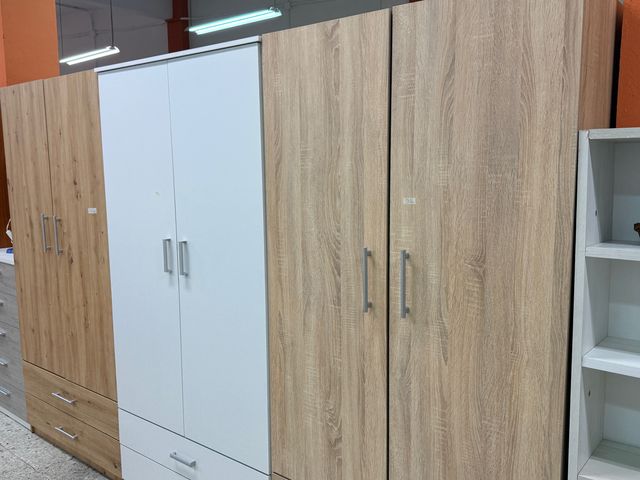 Armarios de dos puertas nuevos