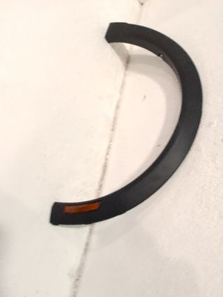ALETIN TRASERO IZQUIERDO FORD MUSTANG MACH-E 769980