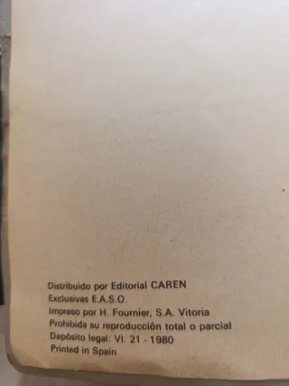 Libro de cromos Naturaleza y Color casi completo